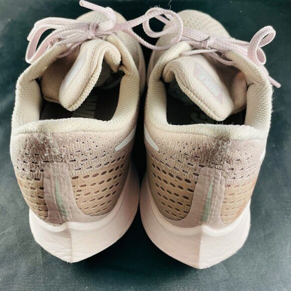 Mint Condition Beiige Sand NIKE PEGASUS 35 Womens 8.5 US 40 EUR Running Shoes - Picture 3 of 7